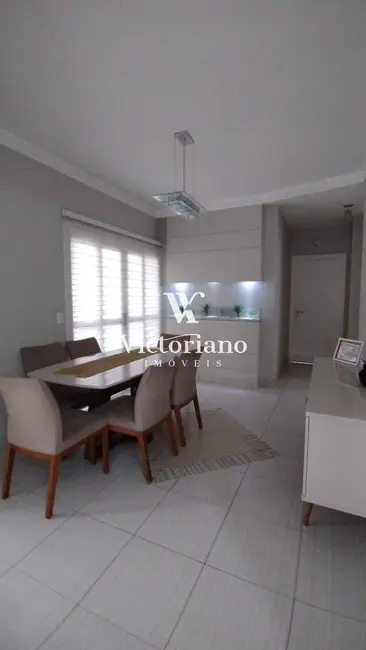 Foto 6 de Casa de Condomínio com 3 quartos à venda, 283m2 em Parque Califórnia, Jacarei - SP