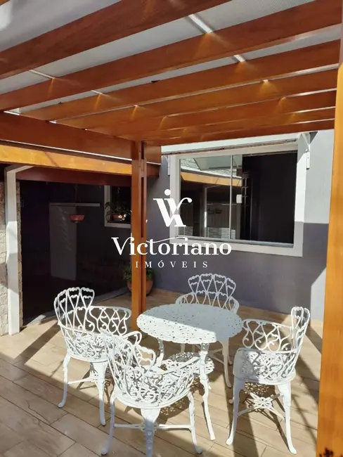 Foto 4 de Casa com 3 quartos à venda, 250m2 em Loteamento Villa Branca, Jacarei - SP