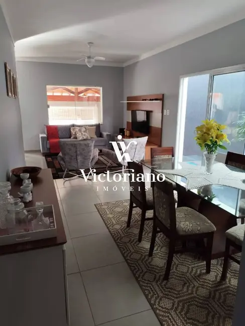 Foto 6 de Casa com 3 quartos à venda, 250m2 em Loteamento Villa Branca, Jacarei - SP
