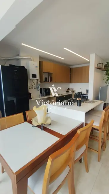 Foto 2 de Apartamento com 2 quartos à venda, 64m2 em Loteamento Villa Branca, Jacarei - SP