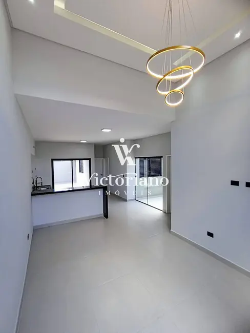 Foto 1 de Casa com 3 quartos à venda, 140m2 em Residencial Santa Paula, Jacarei - SP