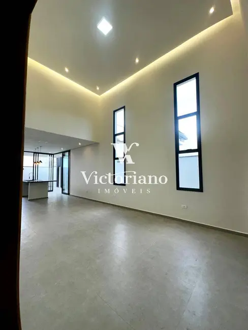 Foto 2 de Casa de Condomínio com 3 quartos à venda, 250m2 em Condomínio Residencial Fogaça, Jacarei - SP