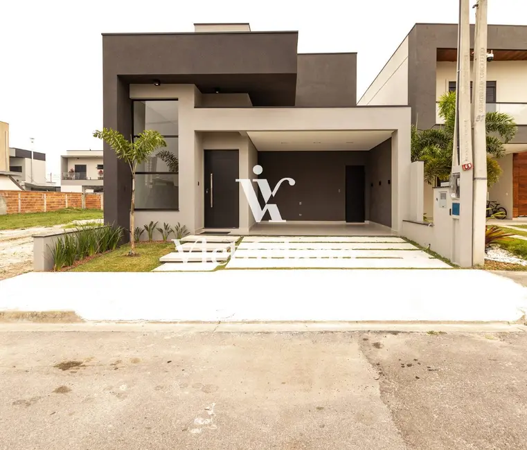 Foto 2 de Casa de Condomínio com 3 quartos à venda, 212m2 em Jardim Jacinto, Jacarei - SP