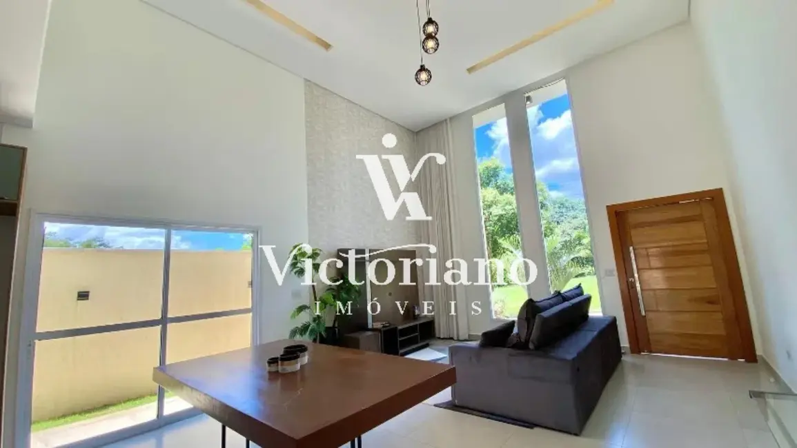 Foto 4 de Casa de Condomínio com 3 quartos à venda, 300m2 em Cacapava - SP