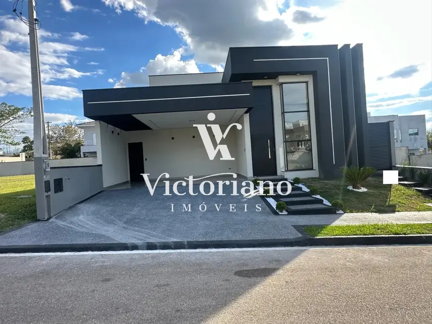 Foto 2 de Casa de Condomínio com 3 quartos à venda, 300m2 em Cacapava - SP