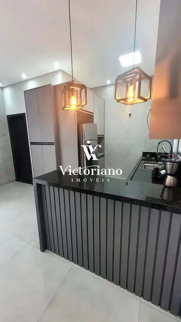 Foto 3 de Casa com 2 quartos à venda, 240m2 em Loteamento Villa Branca, Jacarei - SP