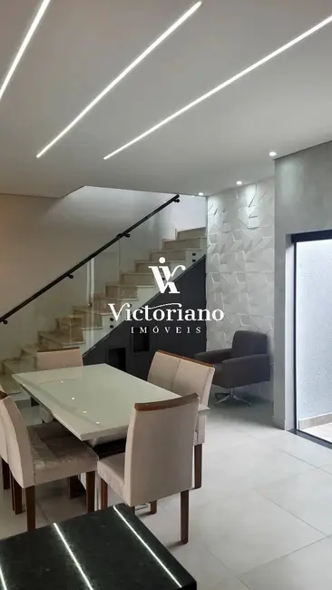 Foto 2 de Casa com 2 quartos à venda, 240m2 em Loteamento Villa Branca, Jacarei - SP