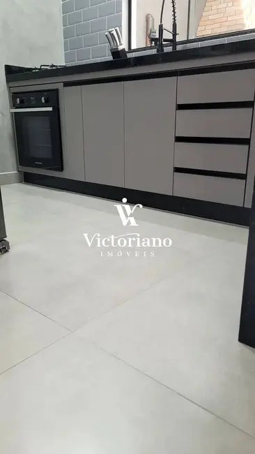 Foto 5 de Casa com 2 quartos à venda, 240m2 em Loteamento Villa Branca, Jacarei - SP