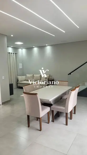 Foto 1 de Casa com 2 quartos à venda, 240m2 em Loteamento Villa Branca, Jacarei - SP