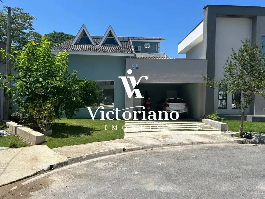 Casa de Condomínio com 3 quartos à venda, 231m2 em Jardim Jacinto, Jacarei - SP - imagem 2 Foto 2 de Casa de Condomínio com 3 quartos à venda, 231m2 em Jardim Jacinto, Jacarei - SP