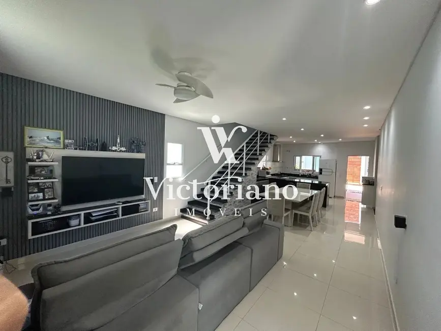 Foto 1 de Casa de Condomínio com 3 quartos à venda, 231m2 em Jardim Jacinto, Jacarei - SP