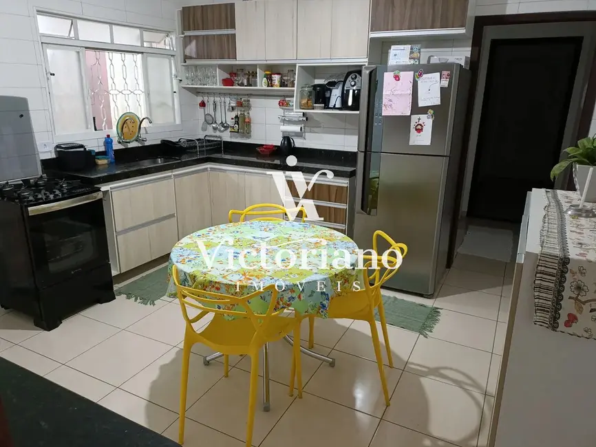 Foto 9 de Casa com 3 quartos à venda, 167m2 em Jardim Paraíso, Jacarei - SP