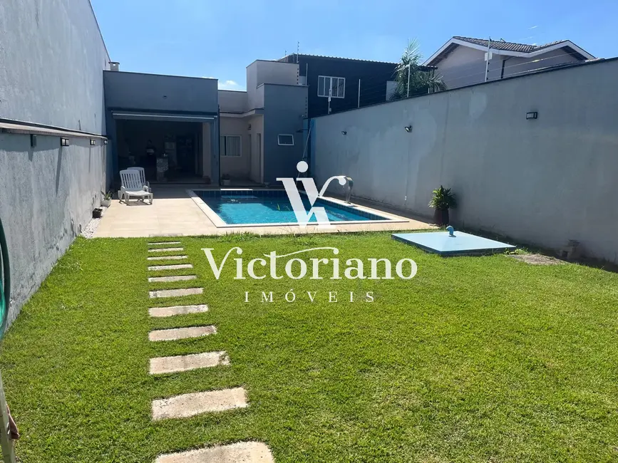 Foto 2 de Casa com 1 quarto à venda, 224m2 em Loteamento Villa Branca, Jacarei - SP