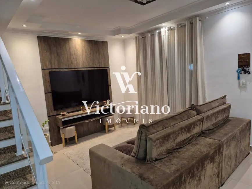 Foto 2 de Casa de Condomínio com 2 quartos à venda, 150m2 em Jardim Califórnia, Jacarei - SP
