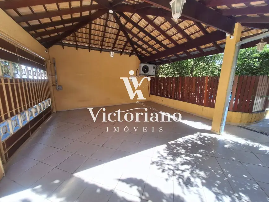 Foto 2 de Casa com 3 quartos à venda, 250m2 em Loteamento Villa Branca, Jacarei - SP