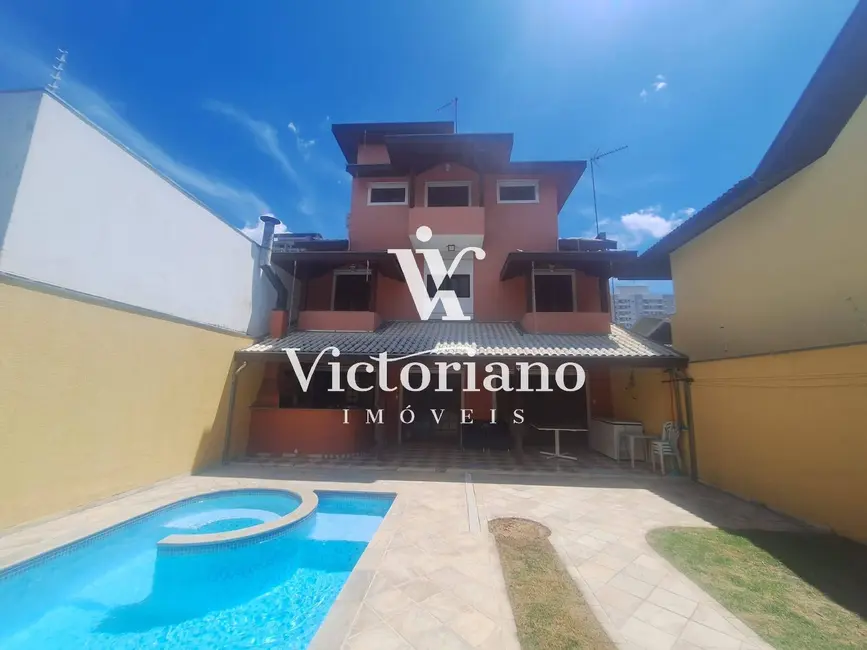 Foto 1 de Casa com 3 quartos à venda, 250m2 em Loteamento Villa Branca, Jacarei - SP