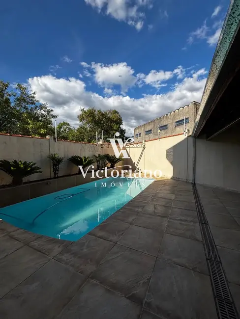 Foto 2 de Casa com 3 quartos à venda, 250m2 em Jardim Primavera, Jacarei - SP