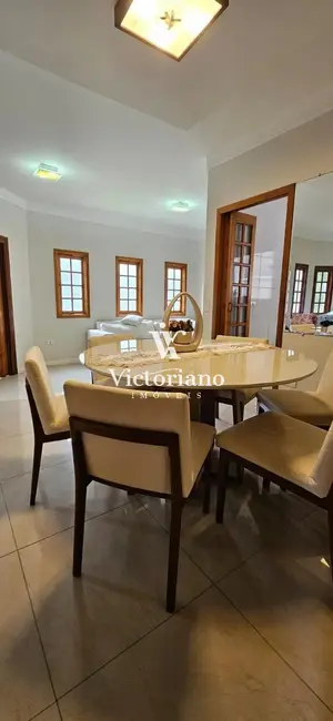 Foto 2 de Casa de Condomínio com 3 quartos à venda, 387m2 em Loteamento Villa Branca, Jacarei - SP