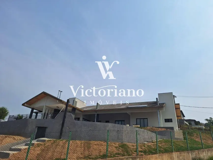 Foto 3 de Casa de Condomínio com 3 quartos à venda, 2000m2 em Condomínio Parque Vale dos Lagos, Jacarei - SP