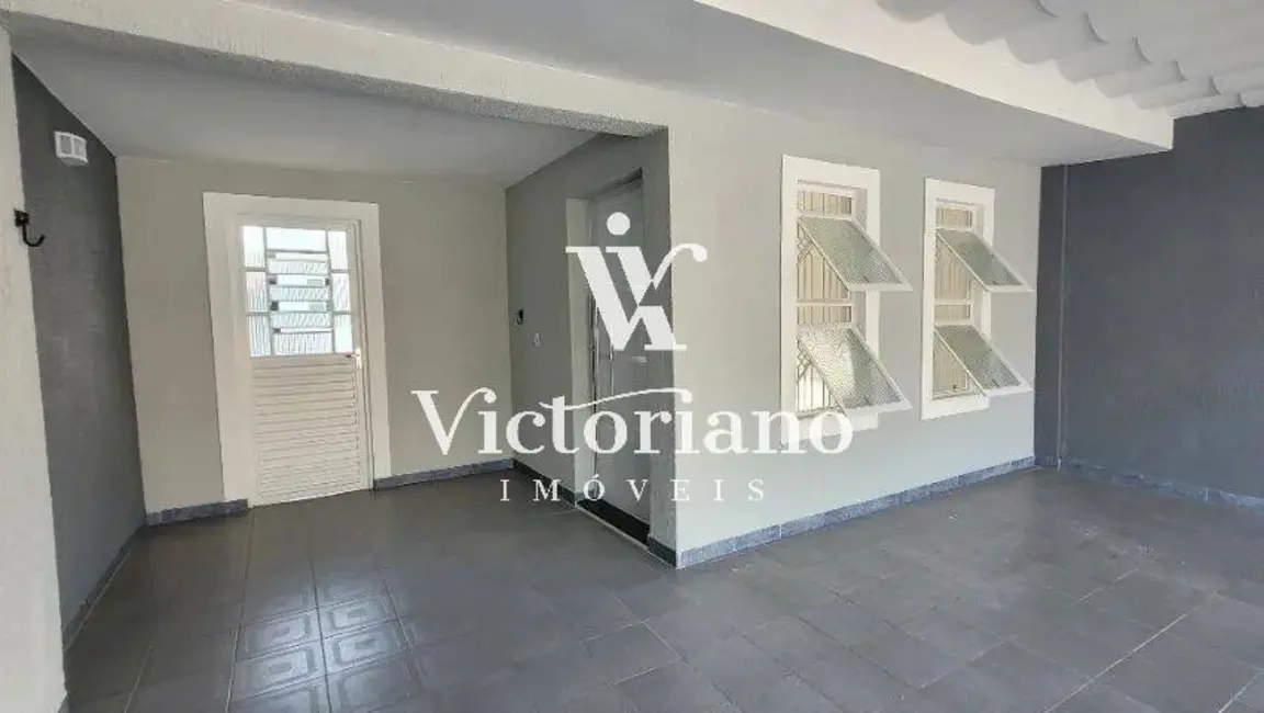 Foto 2 de Casa com 2 quartos à venda, 150m2 em Sao Jose Dos Campos - SP