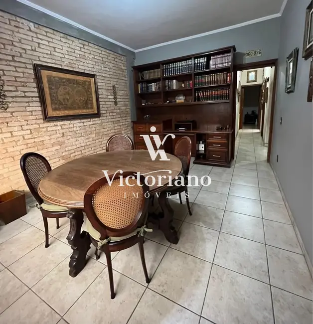 Foto 3 de Casa com 4 quartos à venda, 101m2 em Centro, Jacarei - SP