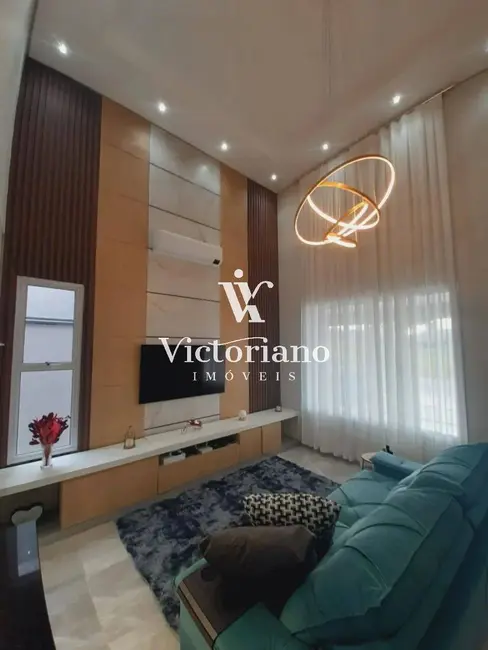 Foto 1 de Casa de Condomínio com 3 quartos à venda, 300m2 em Cacapava - SP