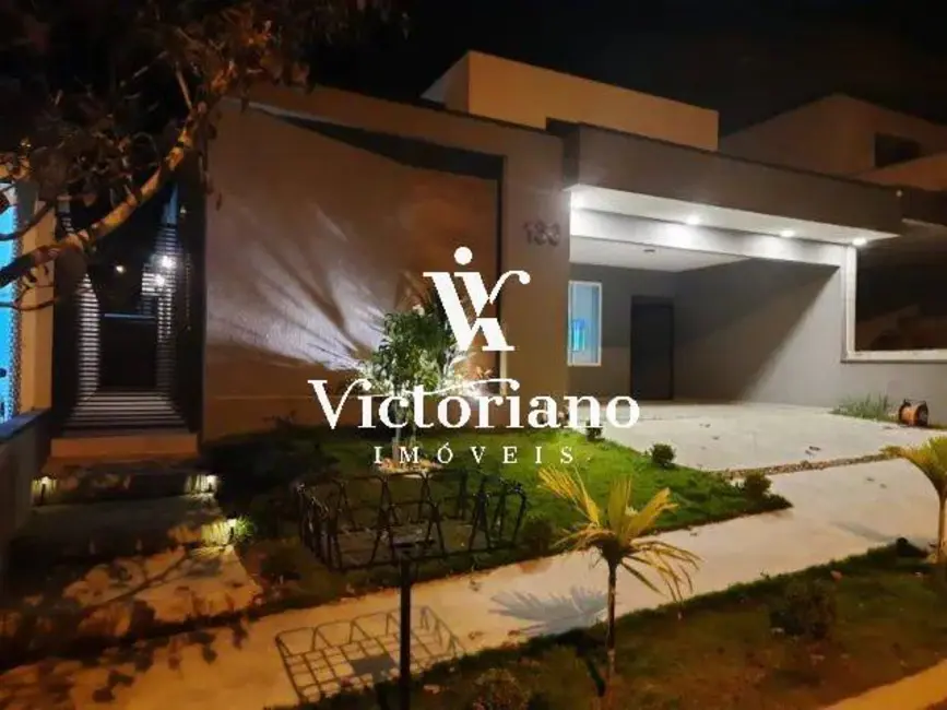 Foto 1 de Casa de Condomínio com 3 quartos à venda, 300m2 em Cacapava - SP