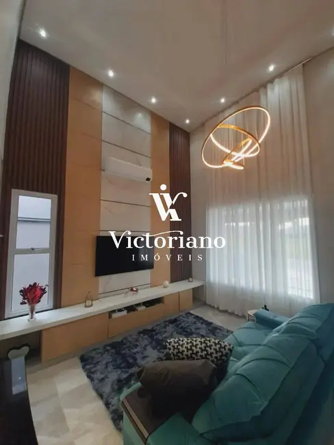 Foto 2 de Casa de Condomínio com 3 quartos à venda, 300m2 em Cacapava - SP