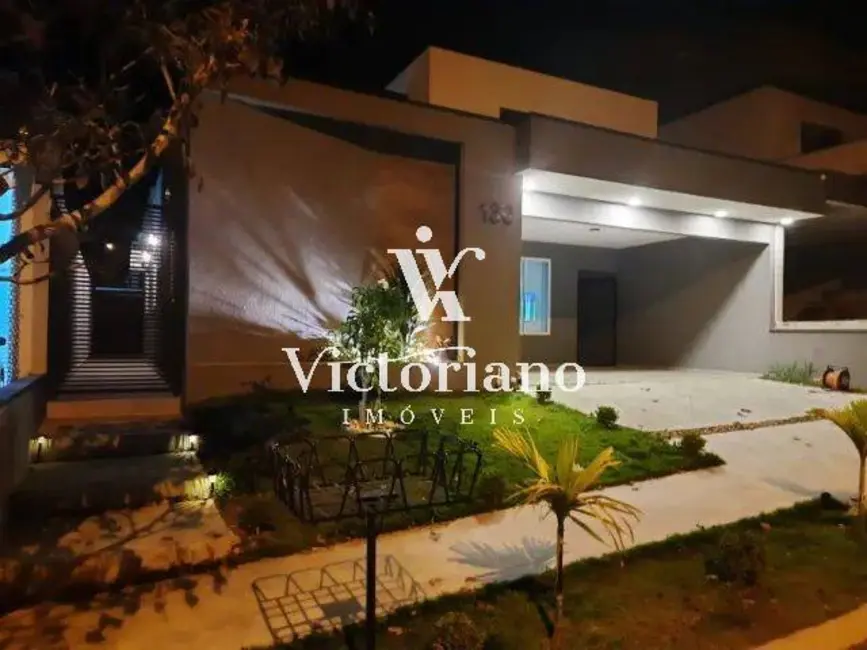 Foto 2 de Casa de Condomínio com 3 quartos à venda, 300m2 em Cacapava - SP