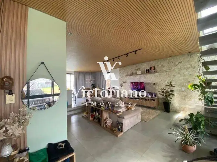 Foto 6 de Casa de Condomínio com 3 quartos à venda, 250m2 em Jardim Panorama, Jacarei - SP