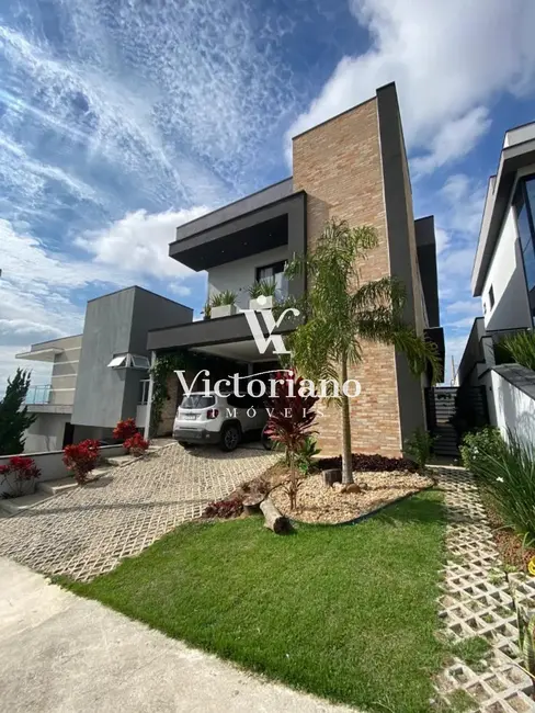 Foto 3 de Casa de Condomínio com 3 quartos à venda, 250m2 em Jardim Panorama, Jacarei - SP