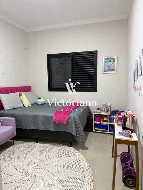 Foto 9 de Casa com 3 quartos à venda, 175m2 em Loteamento Villa Branca, Jacarei - SP