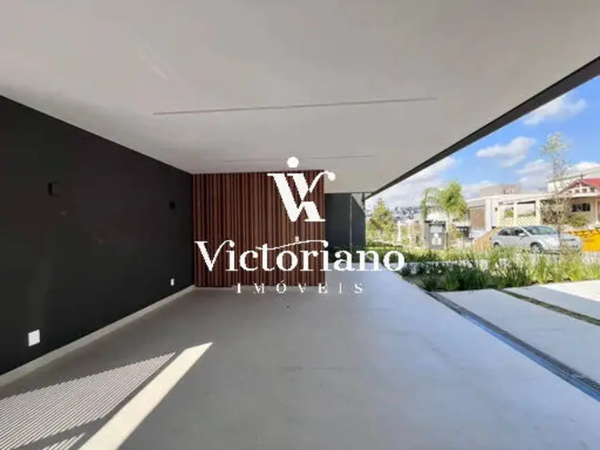 Casa de Condomínio com 3 quartos à venda, 302m2 em Sao Jose Dos Campos - SP - imagem 5 Foto 5 de Casa de Condomínio com 3 quartos à venda, 302m2 em Sao Jose Dos Campos - SP