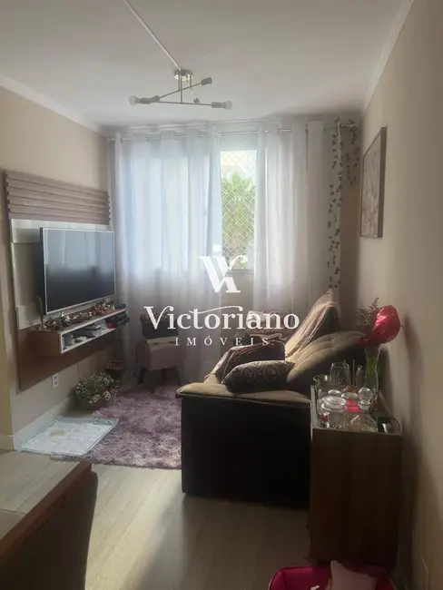 Foto 3 de Apartamento com 2 quartos para alugar, 45m2 em Jardim Califórnia, Jacarei - SP