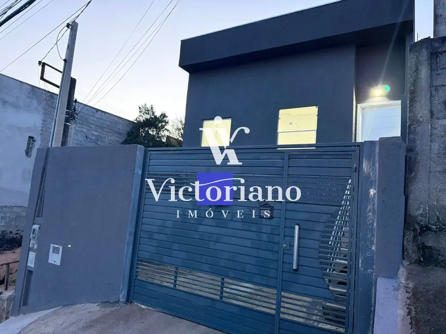 Foto 1 de Casa com 2 quartos à venda, 81m2 em Parque dos Príncipes, Jacarei - SP