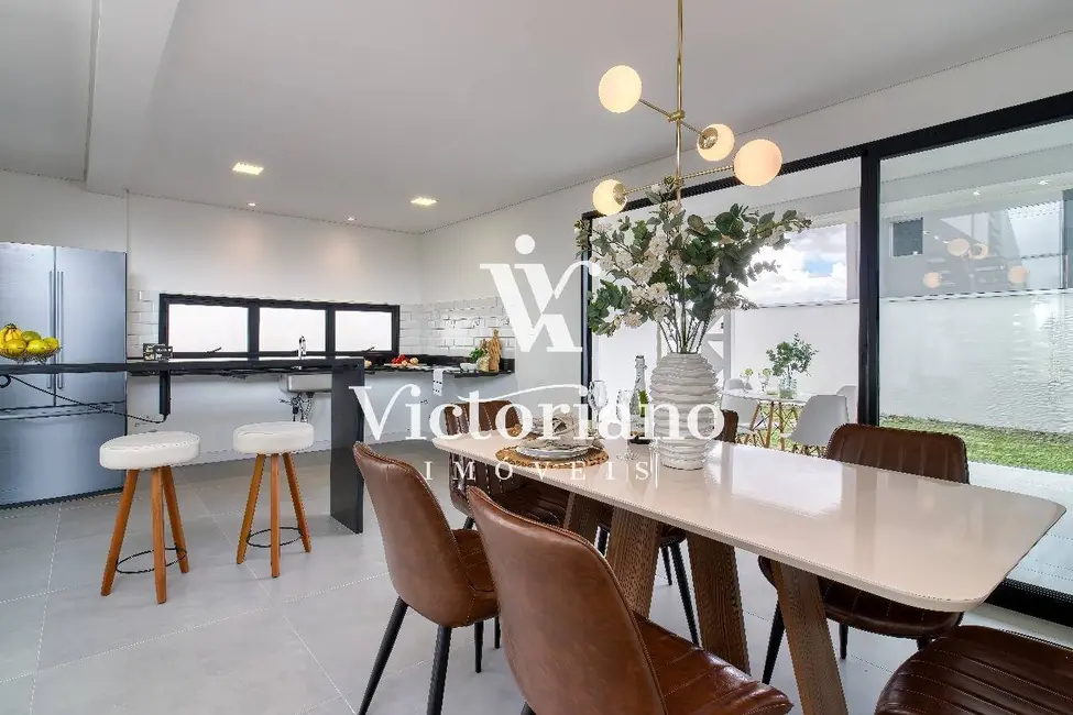 Casa de Condomínio com 3 quartos à venda, 230m2 em Sao Jose Dos Campos - SP - imagem 4 Foto 4 de Casa de Condomínio com 3 quartos à venda, 230m2 em Sao Jose Dos Campos - SP