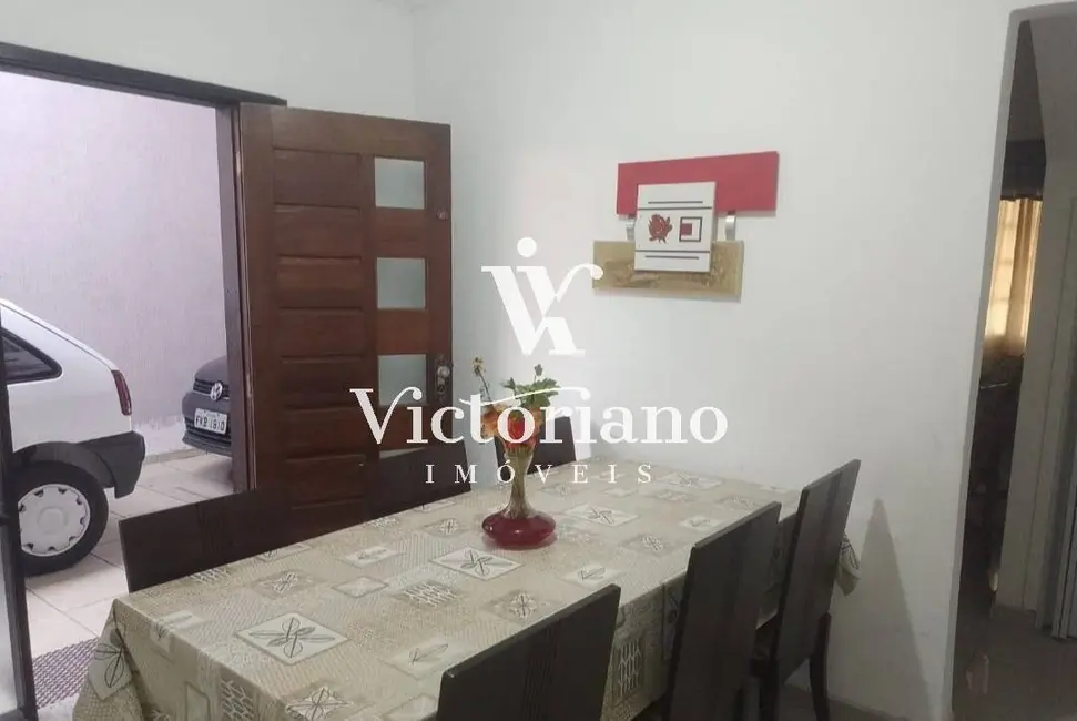 Foto 1 de Casa com 3 quartos à venda, 175m2 em Parque dos Príncipes, Jacarei - SP