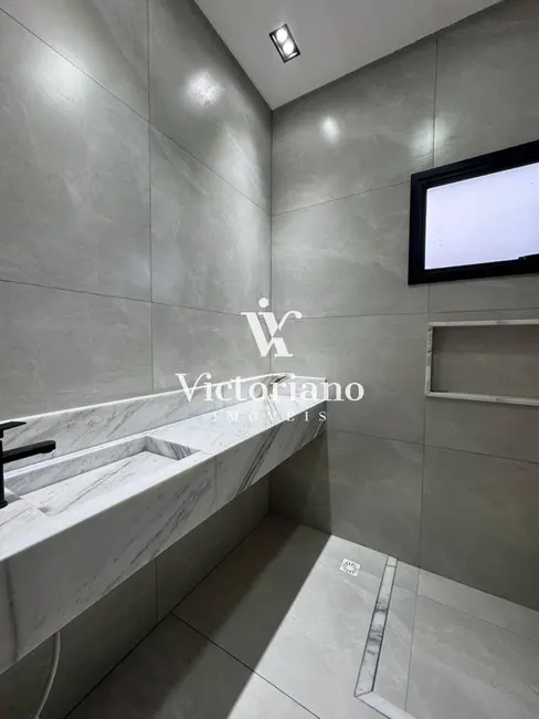 Foto 6 de Casa com 3 quartos à venda, 200m2 em Jardim Jacinto, Jacarei - SP