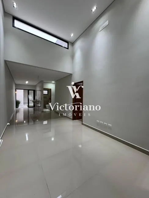 Foto 5 de Casa com 3 quartos à venda, 200m2 em Jardim Jacinto, Jacarei - SP