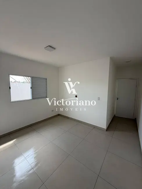 Foto 5 de Casa com 2 quartos à venda, 70m2 em Parque dos Príncipes, Jacarei - SP