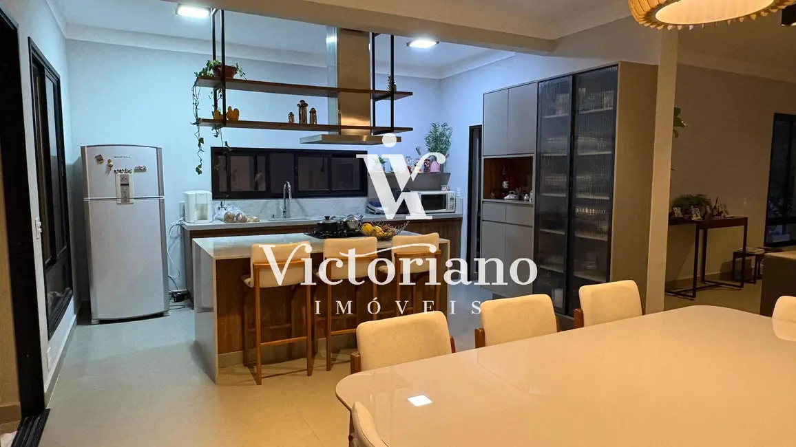 Foto 8 de Casa de Condomínio com 3 quartos à venda, 298m2 em Condomínio Parque Vale dos Lagos, Jacarei - SP