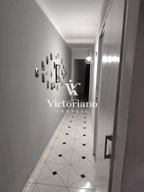 Sobrado com 4 quartos à venda, 180m2 em Sao Jose Dos Campos - SP - imagem 7 Foto 7 de Sobrado com 4 quartos à venda, 180m2 em Sao Jose Dos Campos - SP