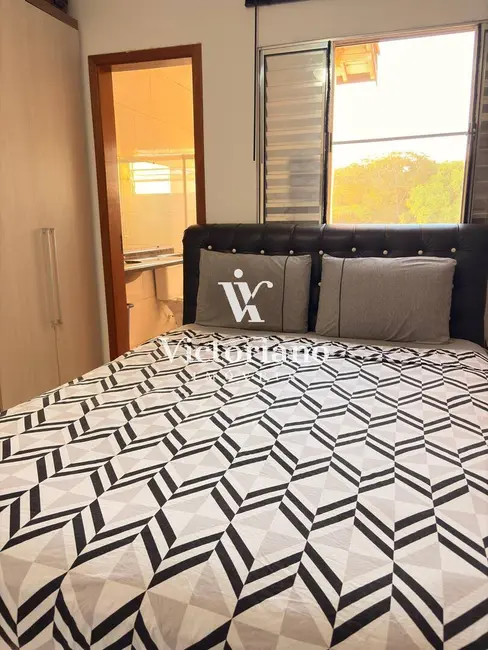 Foto 8 de Casa de Condomínio com 2 quartos à venda, 74m2 em Jardim Jacinto, Jacarei - SP