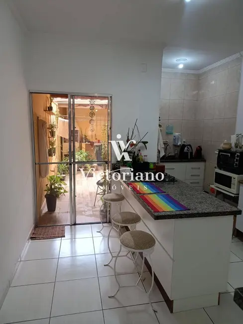 Foto 3 de Casa de Condomínio com 2 quartos à venda, 74m2 em Jardim Jacinto, Jacarei - SP
