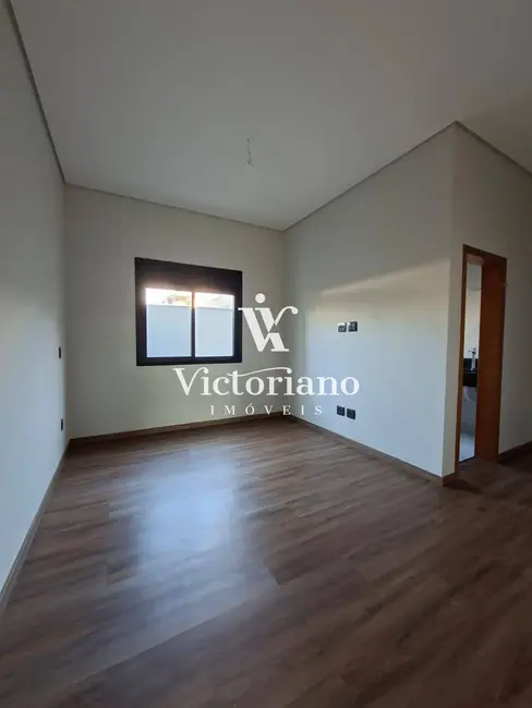 Casa de Condomínio com 3 quartos à venda, 250m2 em Sao Jose Dos Campos - SP - imagem 9 Foto 9 de Casa de Condomínio com 3 quartos à venda, 250m2 em Sao Jose Dos Campos - SP