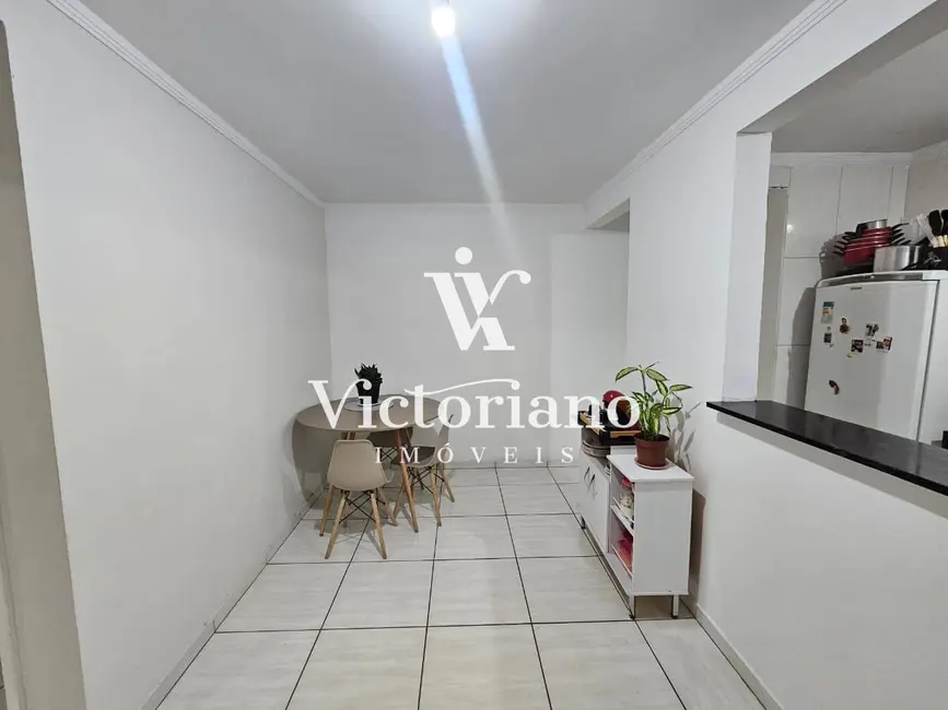 Foto 3 de Apartamento com 2 quartos à venda, 45m2 em Jardim Califórnia, Jacarei - SP