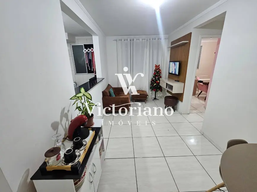 Foto 2 de Apartamento com 2 quartos à venda, 45m2 em Jardim Califórnia, Jacarei - SP