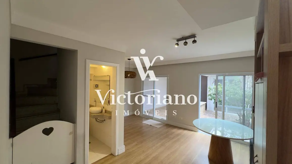 Foto 3 de Casa de Condomínio com 3 quartos à venda, 140m2 em Condomínio Residence Club, Jacarei - SP