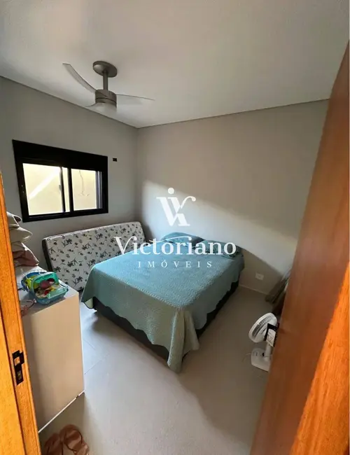 Foto 9 de Casa de Condomínio com 3 quartos à venda, 250m2 em Sao Jose Dos Campos - SP