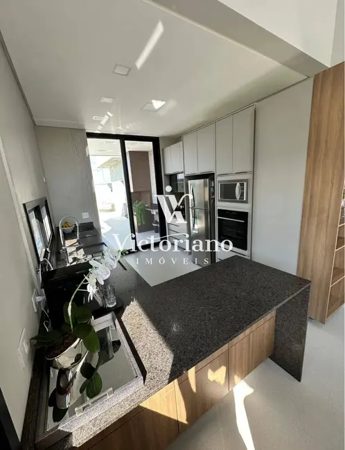 Foto 6 de Casa de Condomínio com 3 quartos à venda, 250m2 em Sao Jose Dos Campos - SP